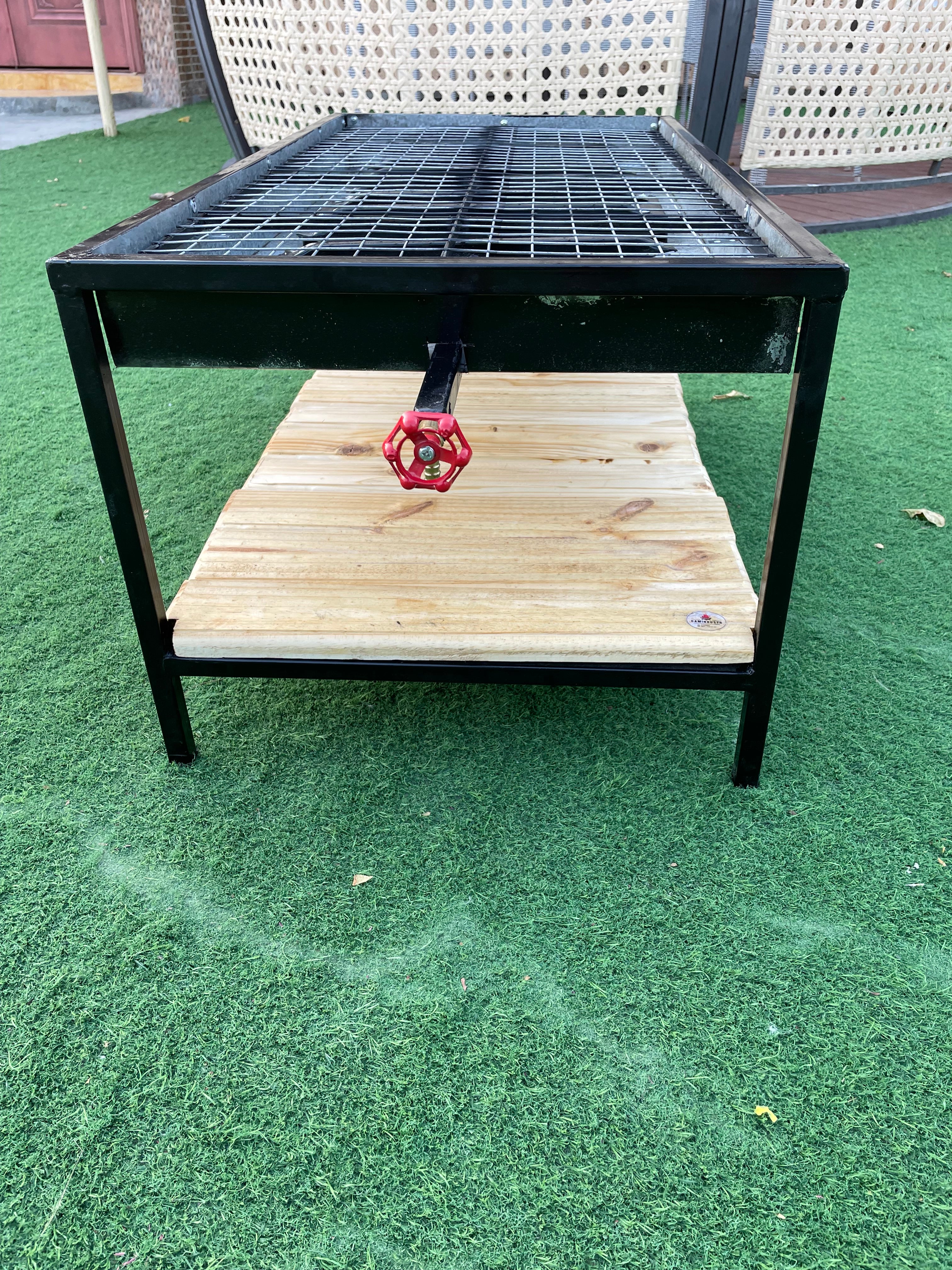 100x50cm شواية المضبي مع قاعدة من خشب الصنوبر مقاس