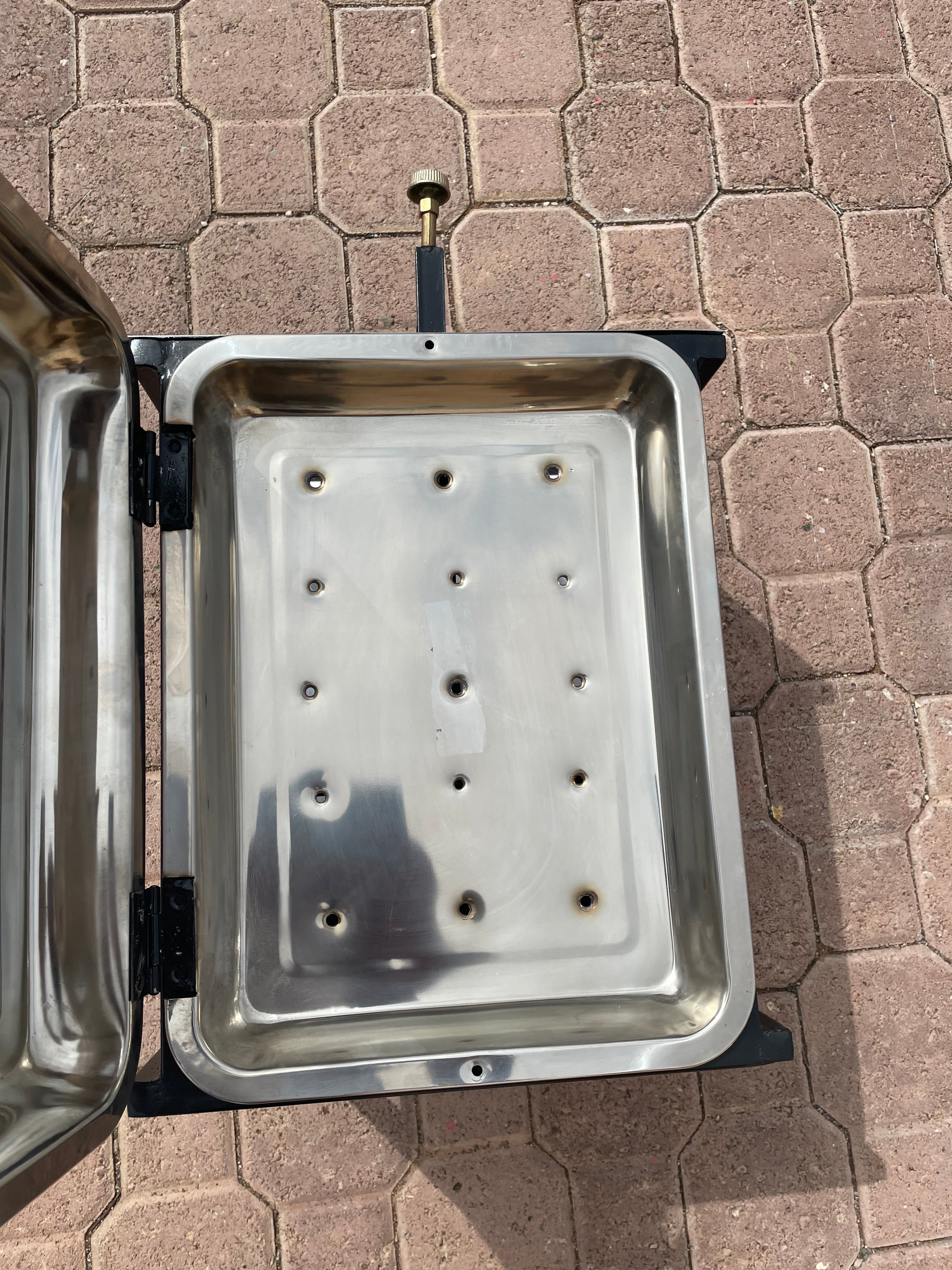 30x40cm  شواية المضبي اطباق ستانلس ستيل  بغطاء