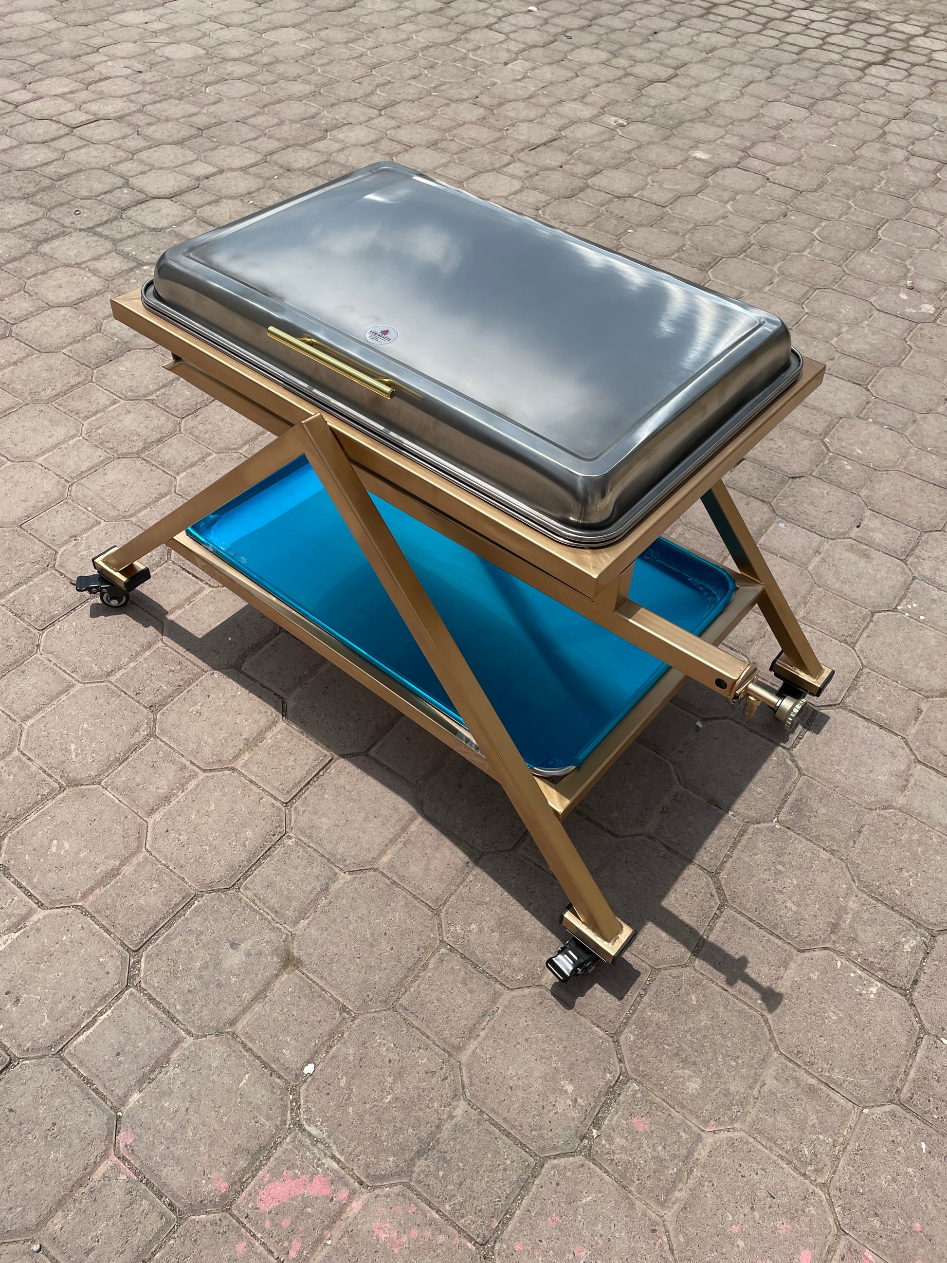 60x40cm  شواية المضبي اطباق ستانلس ستيل  بغطاء وعجلات